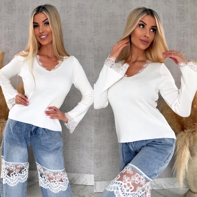 Wiosenna dzianinowy bluzka z koronką i dzwonami ONE SIZE biała - R681C