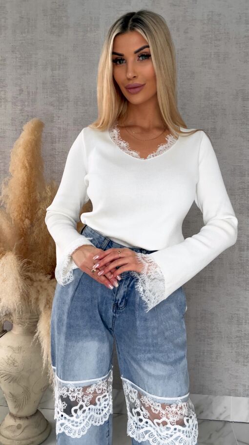 Wiosenna dzianinowy bluzka z koronką i dzwonami ONE SIZE biała - R681C