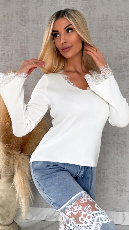 Wiosenna dzianinowy bluzka z koronką i dzwonami ONE SIZE biała - R681C