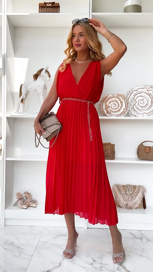 Długa MAXI plisowana sukienka na ramiączkach ONE SIZE czerwona - P850