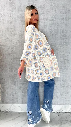 Wiosenna szydełkowa narzutka z kieszeniami ONE SIZE multi kolor - R644A