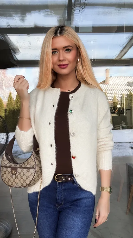 Sweter ECRU zapinany na piękne ozdobne guziki ONE SIZE - R095B