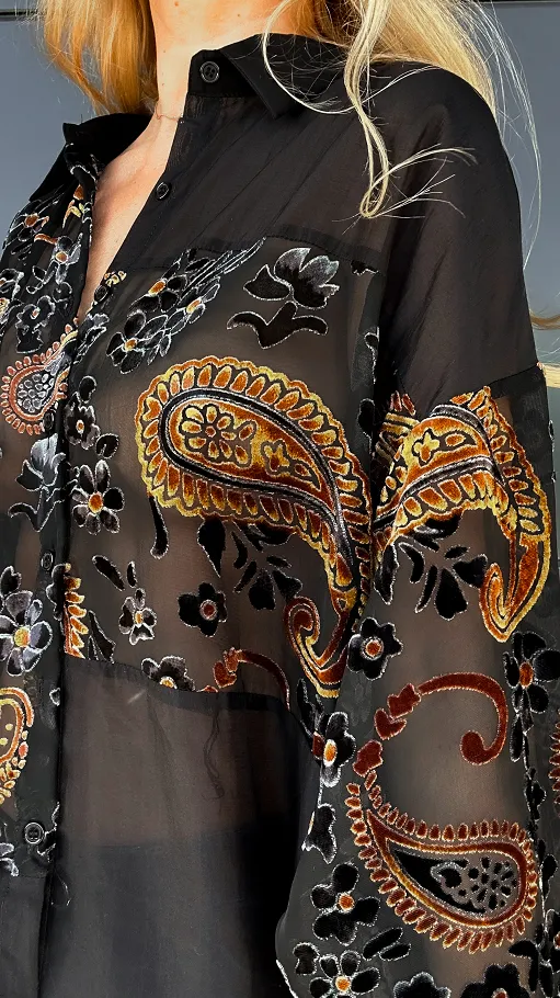 Czarna koszula w brązowe satynowe kwiaty ONE SIZE - R098