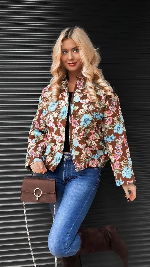 Brązowa bawełniana kurtka haftowana w kolorowe kwiaty ONE SIZE - R251