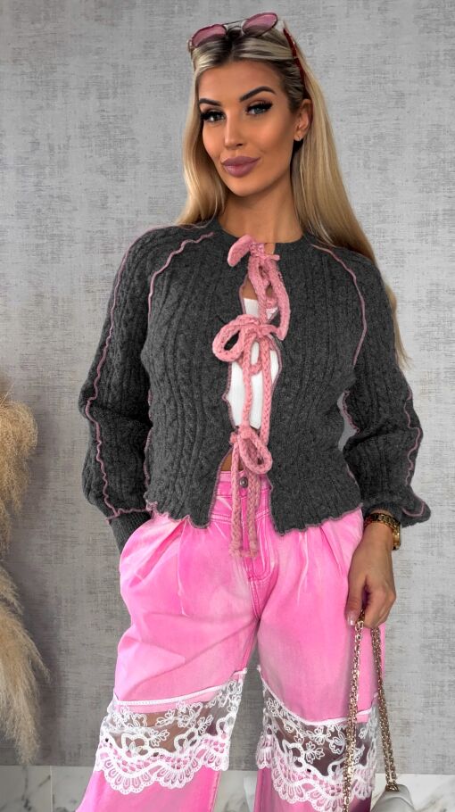 Wiosenny wiązany sweter warkocz SZARY z różowymi dodatkami ONE SIZE - R598A