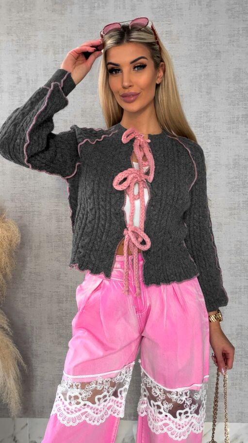 Wiosenny wiązany sweter warkocz SZARY z różowymi dodatkami ONE SIZE - R598A
