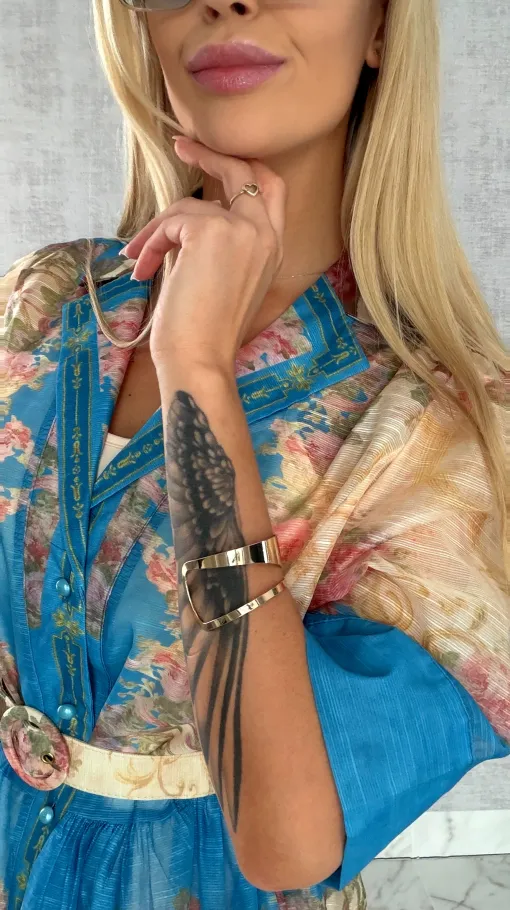 Wyjątkowa MAXI sukienka w kwiaty zapinana na guziki z paskiem - R464