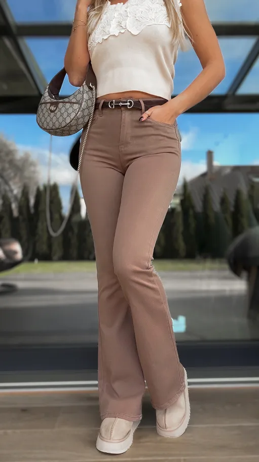 Beżowe elastyczne spodnie jeansowe PUSH UP - R231