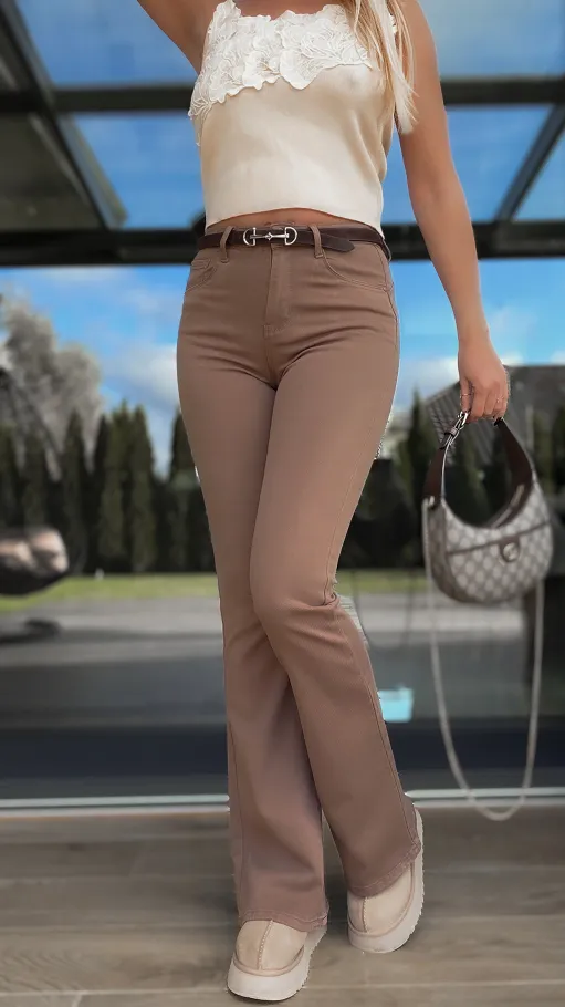 Beżowe elastyczne spodnie jeansowe PUSH UP - R231