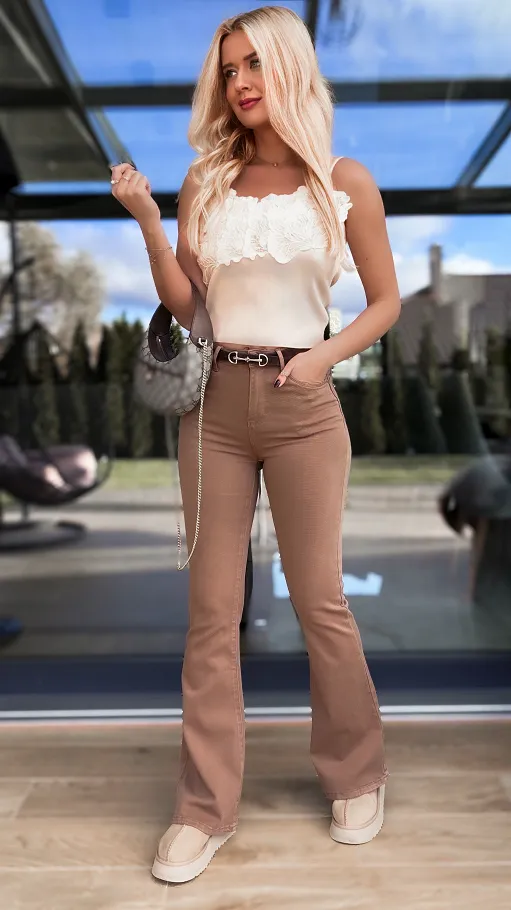 Beżowe elastyczne spodnie jeansowe PUSH UP - R231