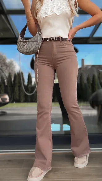 Beżowe elastyczne spodnie jeansowe PUSH UP - R231