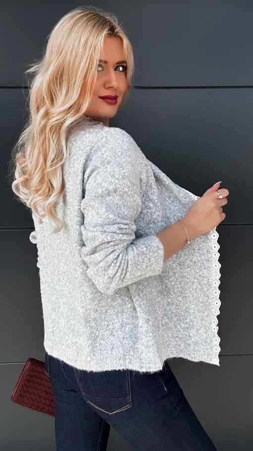 Niespotykany podwójny sweter z białą koronką ONE SIZE szary - P951A
