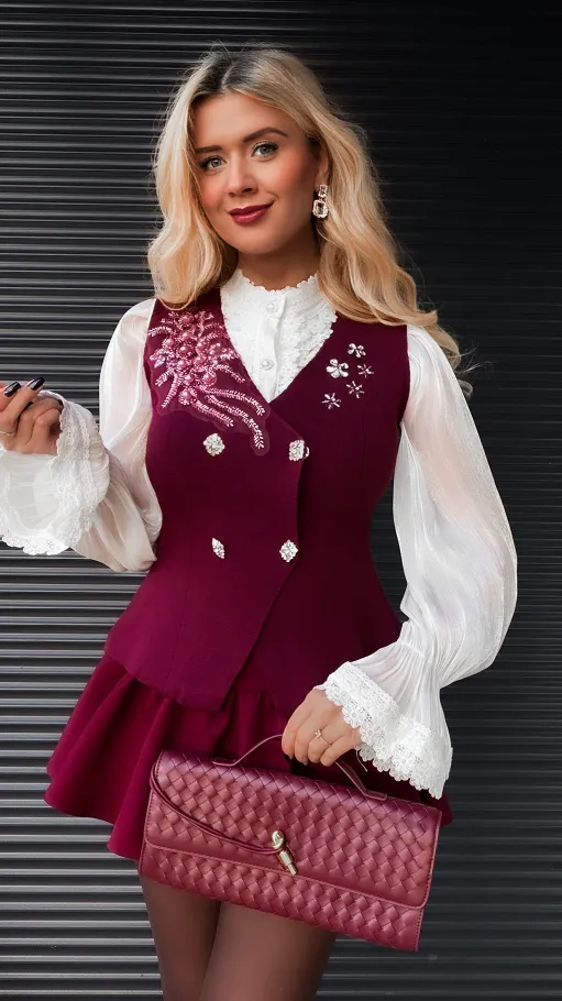 Elegancka dzianinowa kamizelka zapiana na butony ONE SIZE bordo - R371