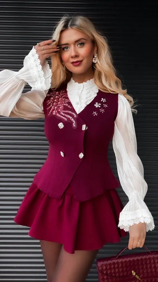 Elegancka dzianinowa kamizelka zapiana na butony ONE SIZE bordo - R371