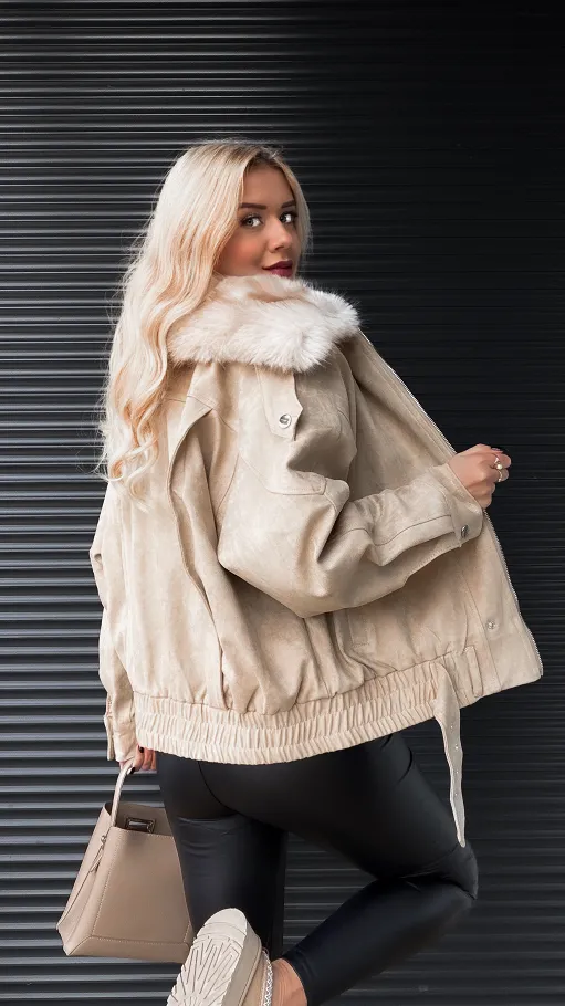 Beżowa kurtka zamszowa z futerkiem ONE SIZE - R324A