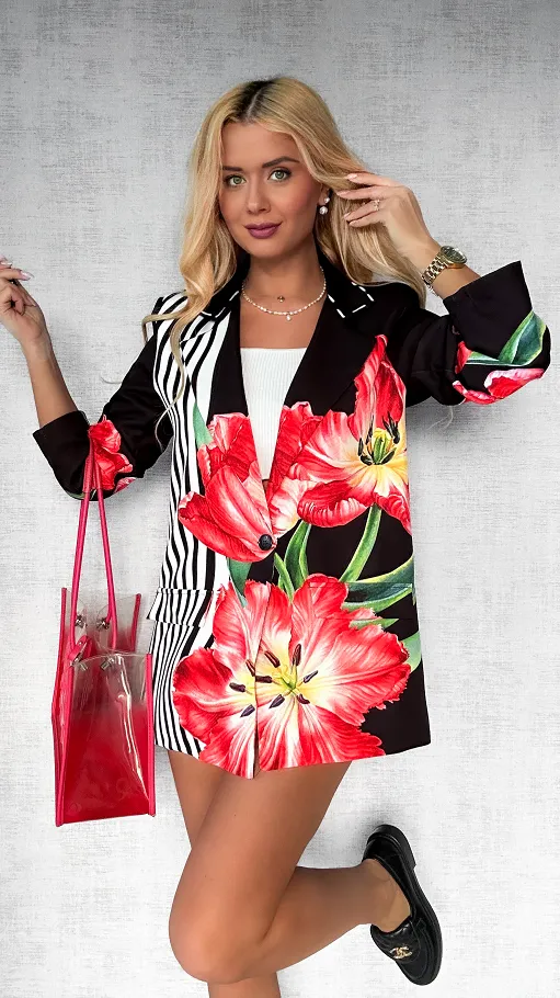Cudowna czarna marynarka w czerwone tulipany OVERSIZE - P516A