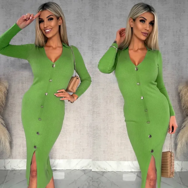 Dzianinowa sukienka z guzikami ONE SIZE matcha latte - R430