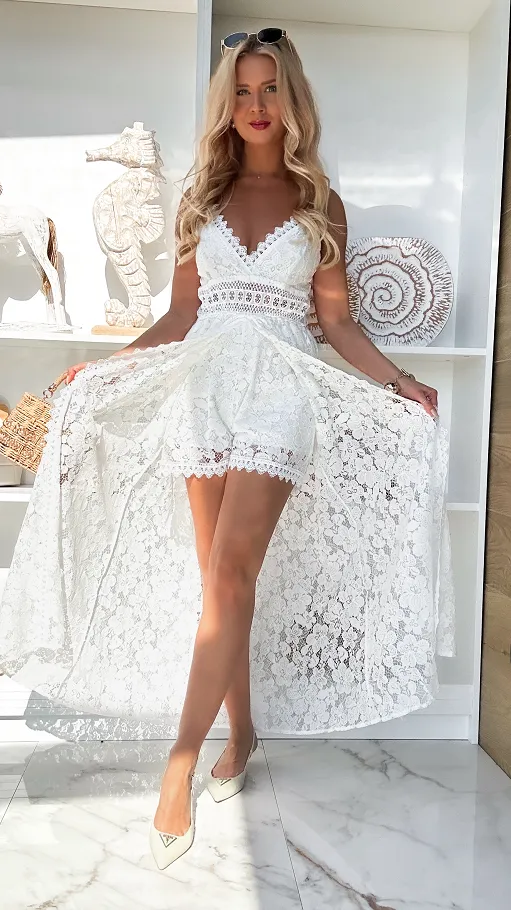Maxi biała sukienka z kombinezonem na ramiączkach w stylu BOHO - P935