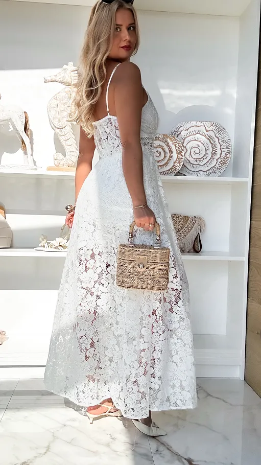 Maxi biała sukienka z kombinezonem na ramiączkach w stylu BOHO - P935