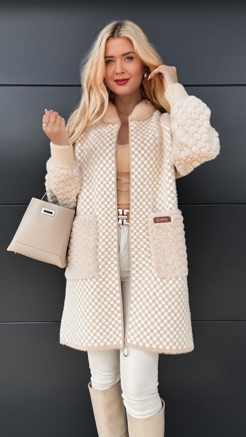 Ekskluzywny płaszcz ALPAKA w szachownicę BEŻ - R057A