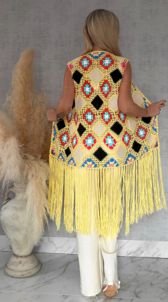 Oryginalna żółta narzutka BOHO kamizelka z frędzlami ONE SIZE - R701