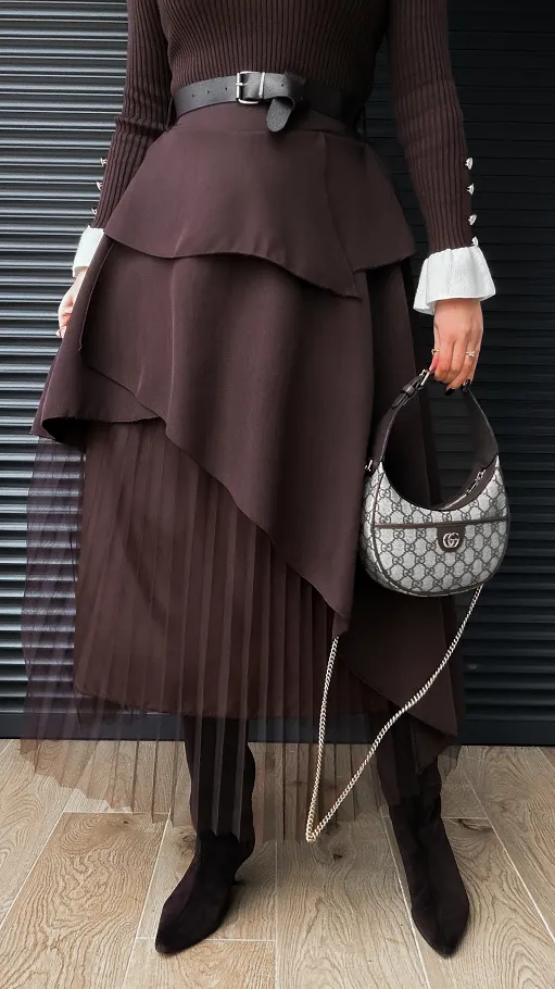 Asymetryczna elegancka spódnica zdobiona tiulem ONE SIZE czekoladowa - R302A