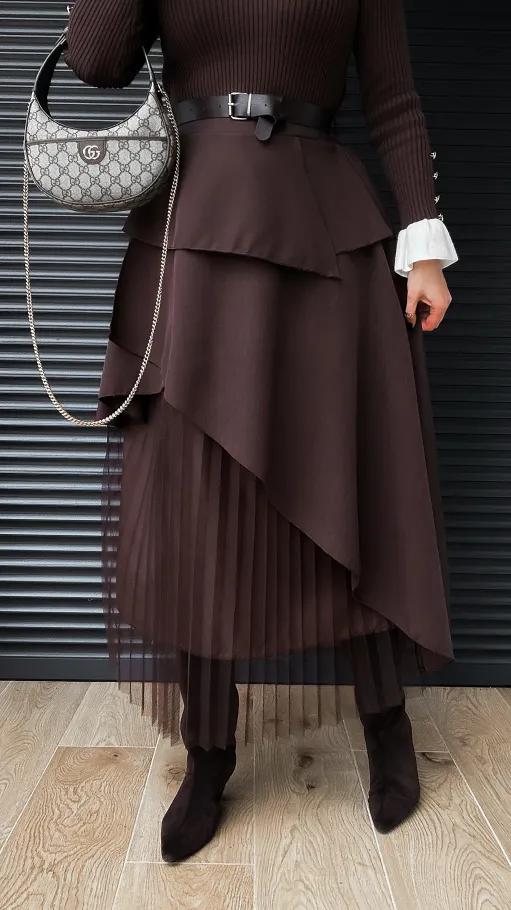 Asymetryczna elegancka spódnica zdobiona tiulem ONE SIZE czekoladowa - R302A