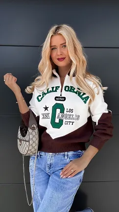 Modny sweter CALIFORNIA z brązową wstawką ONE SIZE - P969A