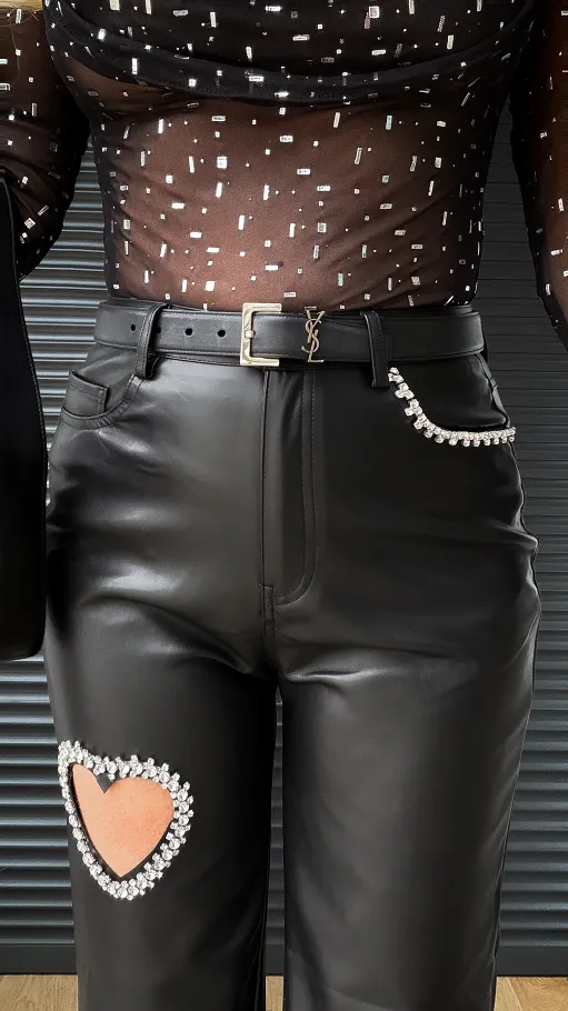 Czarne elastyczne spodnie z eko skóry HEART - R345