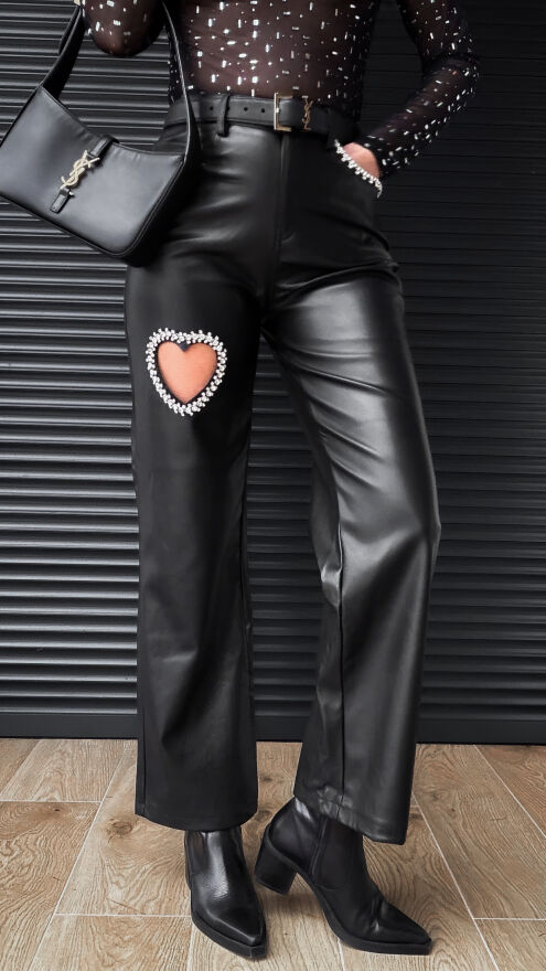 Czarne elastyczne spodnie z eko skóry HEART - R345