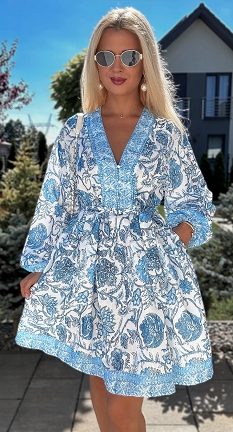 Bawełniana sukienka w niebieskie kwiaty z wiązaniem OVERSIZE - N386