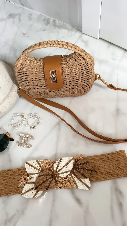 Beżowy elastyczny pasek z pięknym dużym kwiatem w stylu BOHO - P662