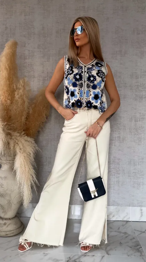 Ażurowa szydełkowa kamizelka zapinana na guziki ONE SIZE blue - R747