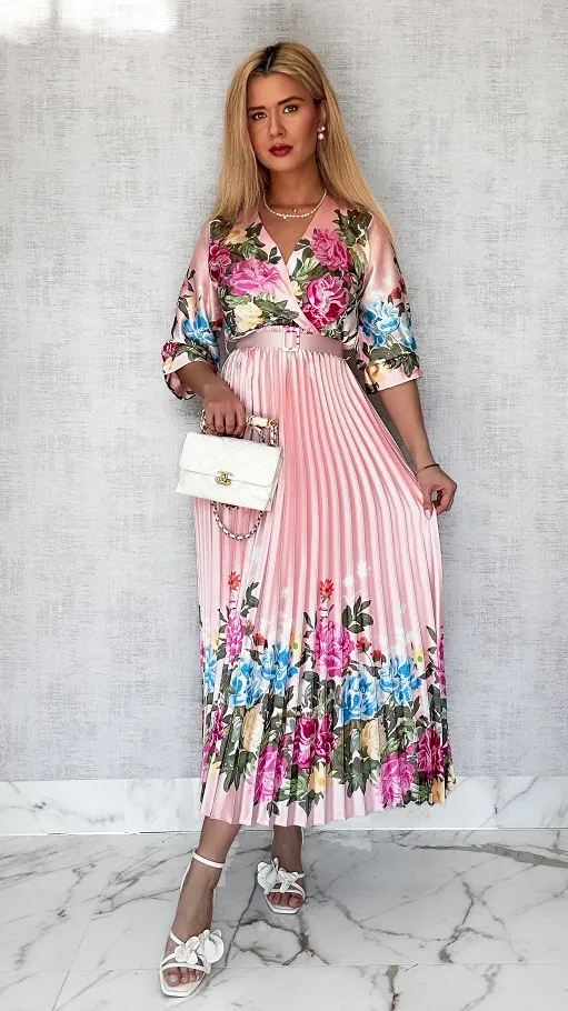Cudowna MAXI sukienka w kwiaty z plisowanym dołem RÓŻOWA - P511B