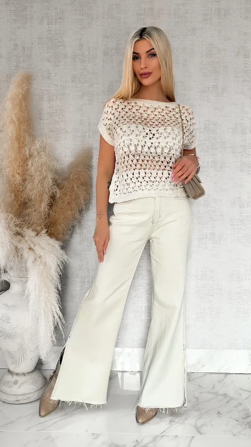 Elegancki ażurowy bezrękawnik w szydełkowym stylu ONE SIZE ecru - R912