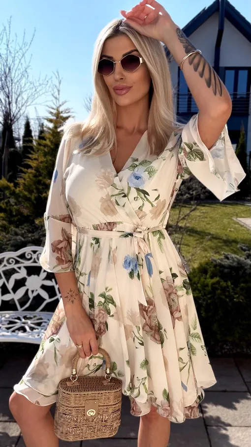 Wiosenna sukienka w kwiaty z kopertowym dekoltem i wiązaniem ONE SIZE - R948