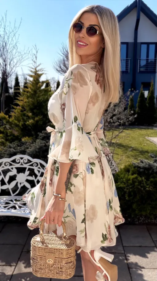 Wiosenna sukienka w kwiaty z kopertowym dekoltem i wiązaniem ONE SIZE - R948