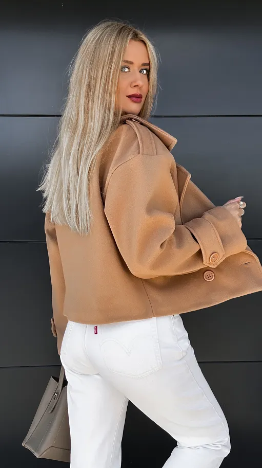 Modny pudełkowy płaszcz BEŻOWY one size - R014B