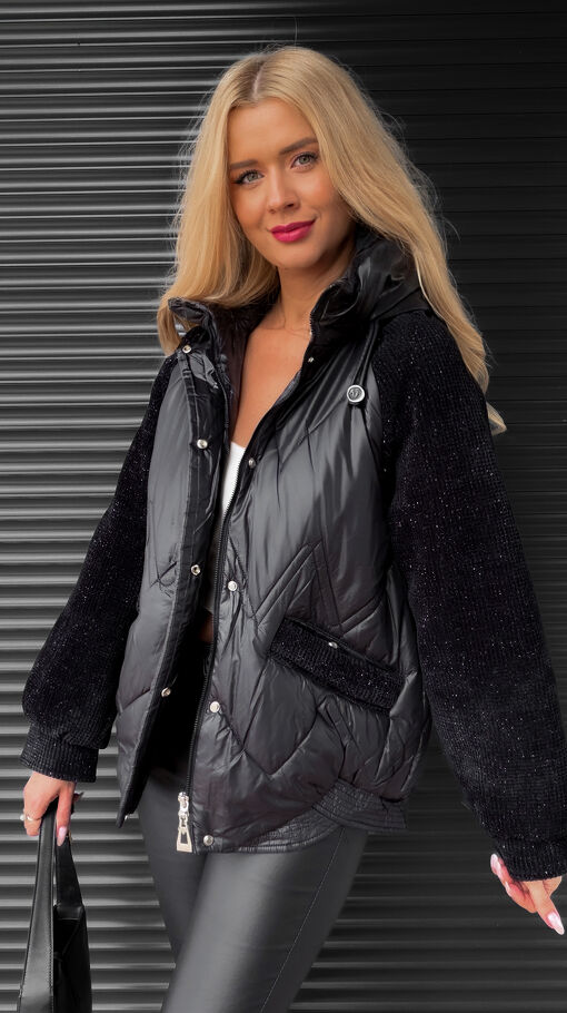Elegancka kurtka w CZARNYM kolorze z ozdobnymi rękawami - S313