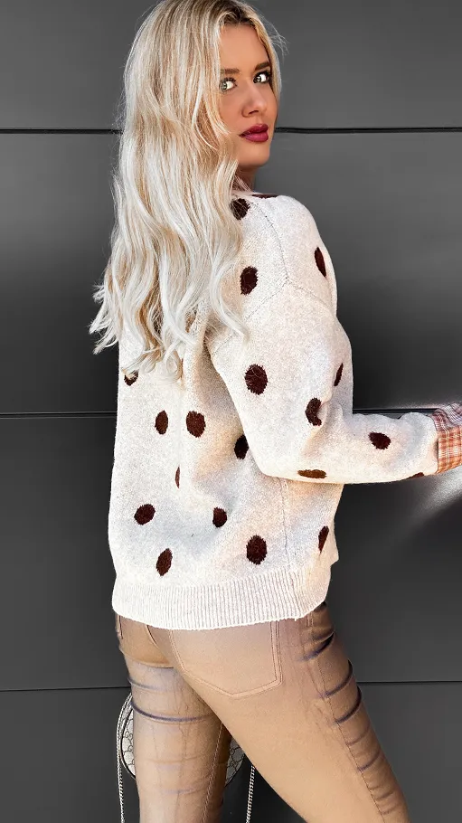 Stylowy beżowy sweter w grochy ONE SIZE - R094A