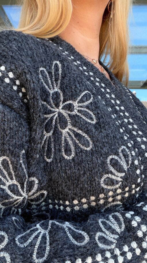 Ciepły grafitowy sweter w stylu marynarki ONE SIZE - S250