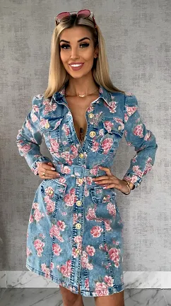 Elastyczna jeansowa sukienka w kolorowe kwiaty BLUE JEANS - R628