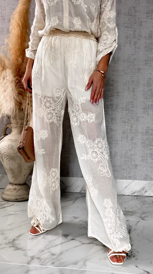 Piękny wiosenny BOHO komplet z bawełny koszula + spodnie ONE SIZE ecru - R647A