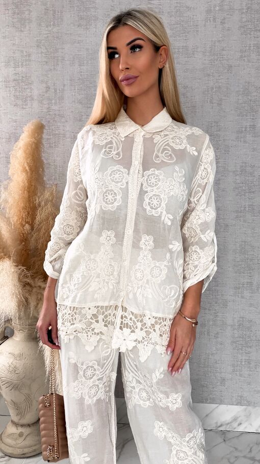 Piękny wiosenny BOHO komplet z bawełny koszula + spodnie ONE SIZE ecru - R647A