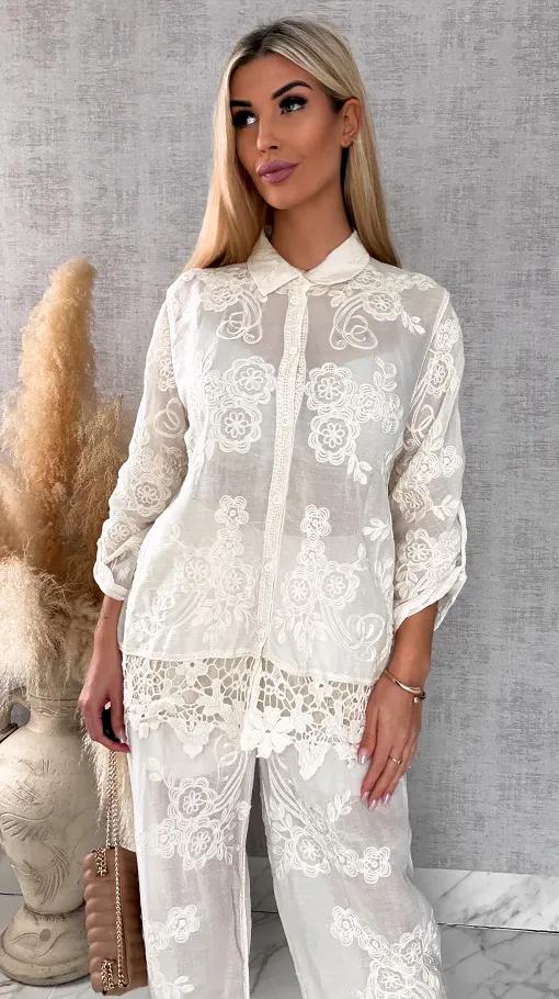 Piękny wiosenny BOHO komplet z bawełny koszula + spodnie ONE SIZE ecru - R647A