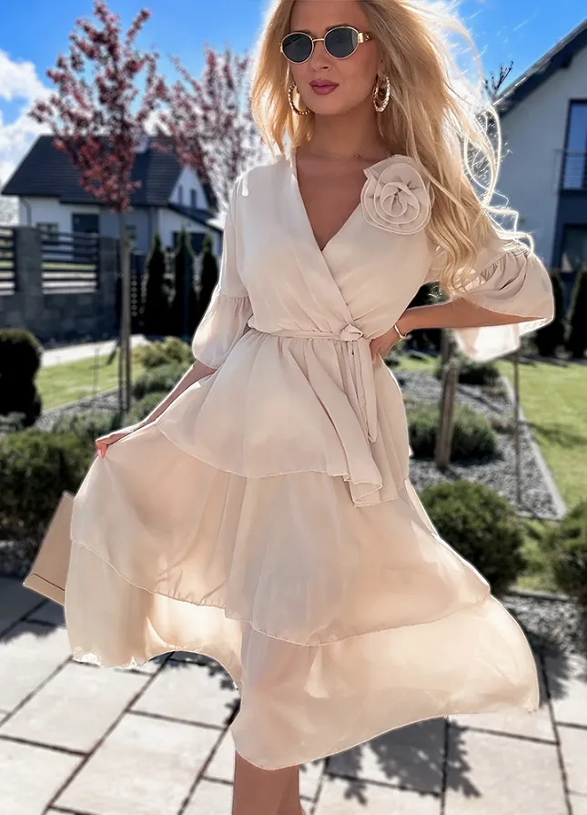 Idealna MAXI sukienka na wesele z różą BEŻOWA - N107A