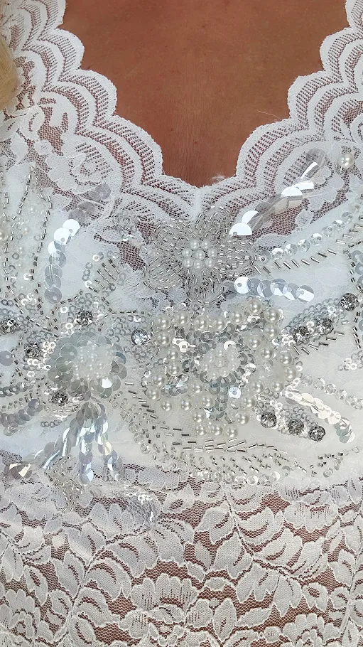 Biała koronkowa bluzka z wszytymi miseczkami ONE SIZE - P765