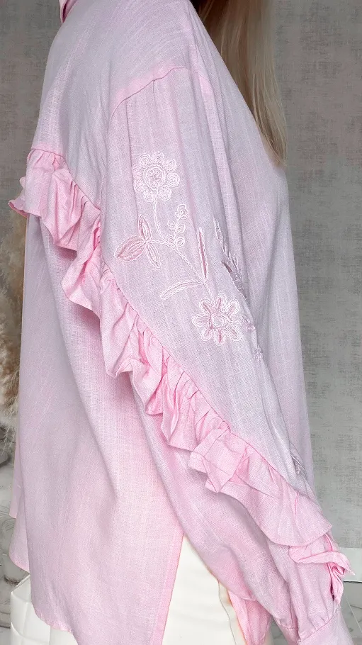 Piękna różowa koszula z haftowanymi rękawami ONE SIZE - R881A