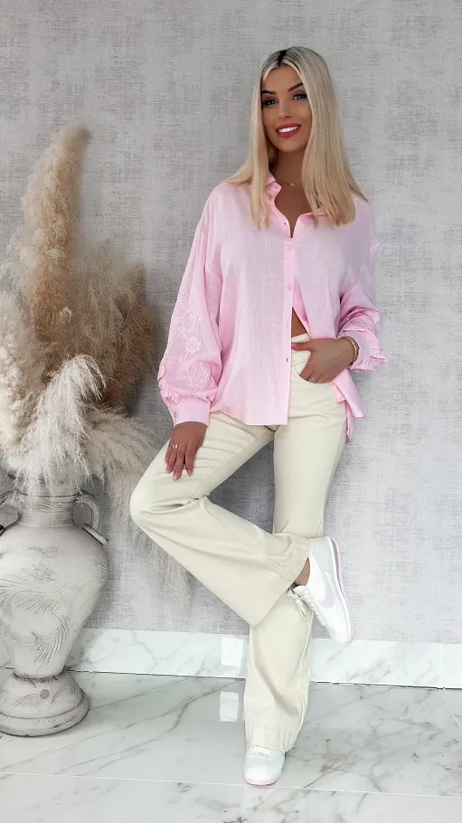 Piękna różowa koszula z haftowanymi rękawami ONE SIZE - R881A