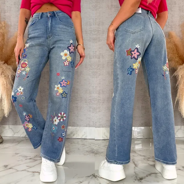 Oryginalne spodnie jeansowe BLUE JEANS z malowanymi kwiatami - R621